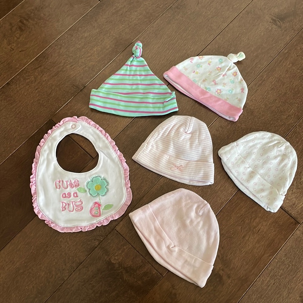 Baby Girl’s Bundle: 1 Bib & 5 Baby Beanies